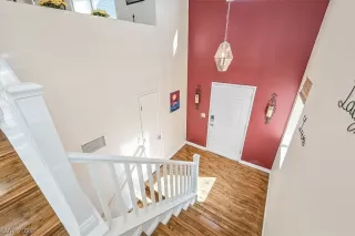 Photo #1: 2330940 Listing