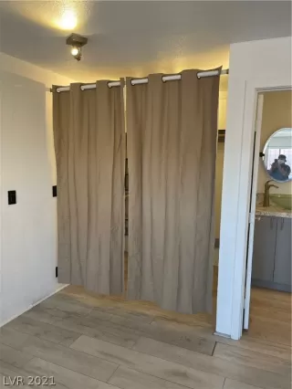 Photo #3: 2331005 Listing 