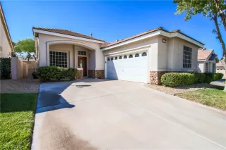 Photo #1: 2331019 Listing