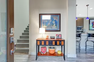 Photo #1: 2331117 Listing