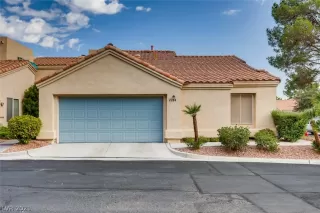 Photo #1: 2331118 Listing