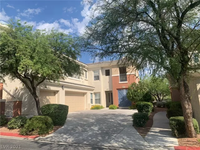 MLS: 2331137 Condo For Sale