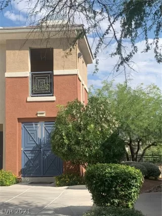 Photo #1: 2331137 Listing 