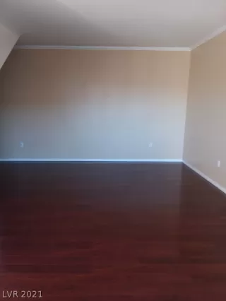 Photo #5: 2331176 Listing 