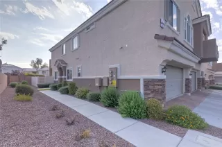 Photo #1: 2331207 Listing