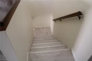 Photo #6: 2331250 Listing 