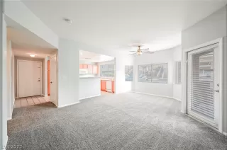 Photo #4: 2331270 Listing