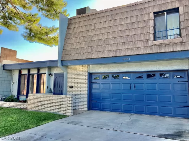 MLS: 2331327 Condo For Sale