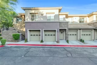 Photo #1: 2331328 Listing 