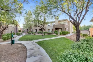 Photo #3: 2331328 Listing 