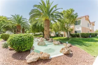 Photo #3: 2331346 Listing 