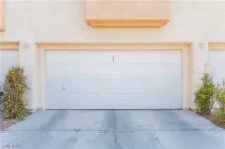 Photo #4: 2331346 Listing 