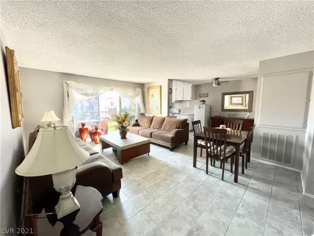 MLS: 2331374 Condo For Sale