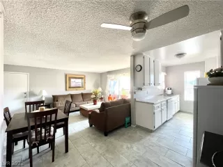 Photo #1: 2331374 Listing