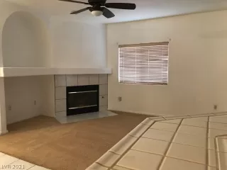 Photo #3: 2331379 Listing