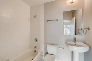 Photo #2: 2331384 Listing 