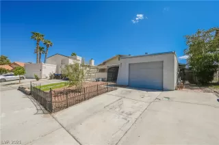 Photo #2: 2331430 Listing