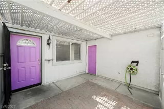 Photo #4: 2331430 Listing