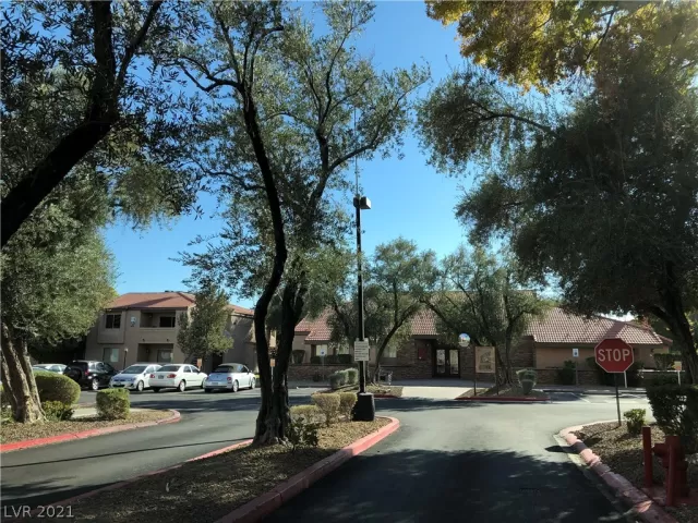 MLS: 2331437 Condo For Sale