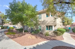 Photo #1: 2331454 Listing