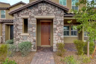 Photo #2: 2331469 Listing 