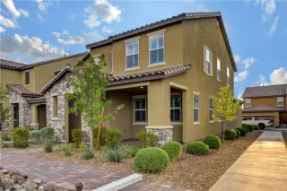 Photo #5: 2331469 Listing 