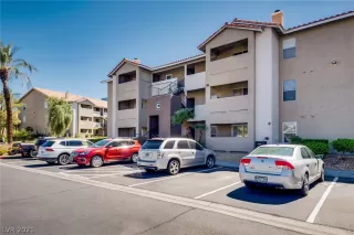 Photo #2: 2331481 Listing