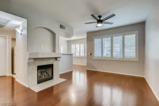 Photo #1: 2331484 Listing