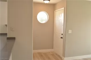 Photo #6: 2331499 Listing 