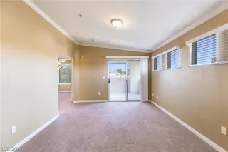 Photo #4: 2331501 Listing 