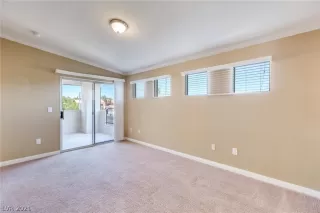 Photo #5: 2331501 Listing 