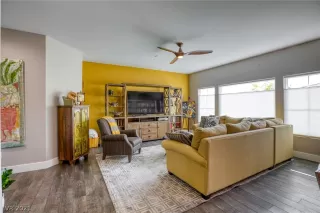 Photo #6: 2331515 Listing 