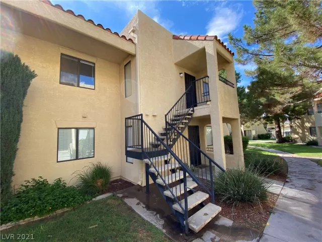 MLS: 2331535 Condo For Sale