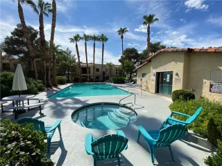 Photo #3: 2331535 Listing 