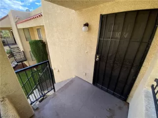 Photo #4: 2331535 Listing 