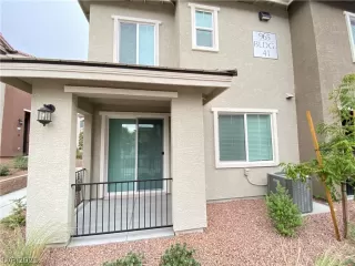 Photo #1: 2331541 Listing 