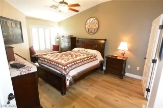 Photo #6: 2331546 Listing 