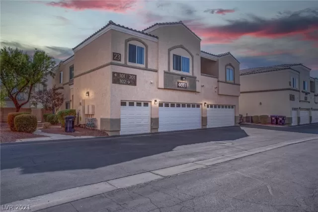 MLS: 2331558 Condo For Sale