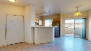 Photo #4: 2331584 Listing