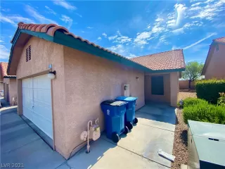 Photo #1: 2331590 Listing