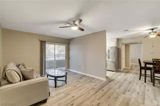 Photo #2: 2331601 Listing