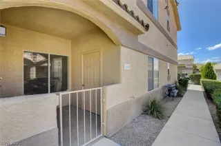 Photo #3: 2331613 Listing