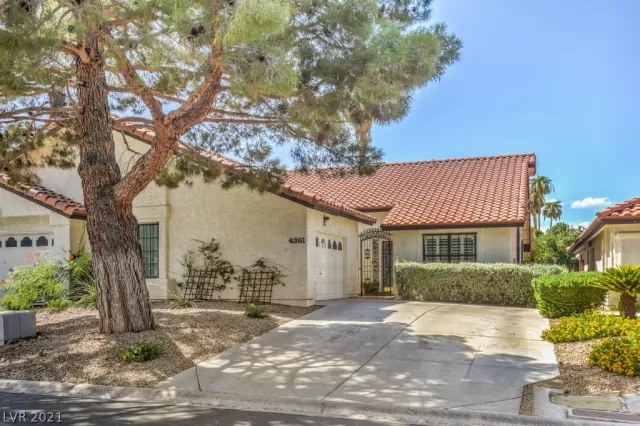 MLS: 2331614 Condo For Sale