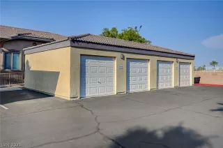 Photo #1: 2331647 Listing