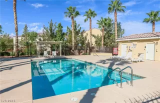 Photo #1: 2331657 Listing 