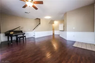 Photo #4: 2331657 Listing 