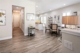 Photo #1: 2331658 Listing