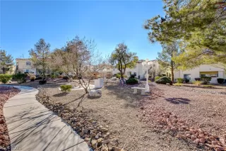 Photo #1: 2331680 Listing