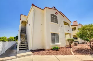 Photo #4: 2331680 Listing