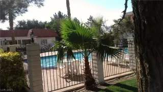 Photo #3: 2331697 Listing